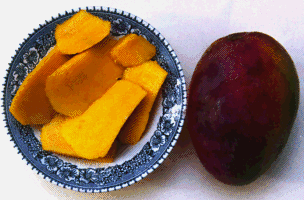 sliced mangoe